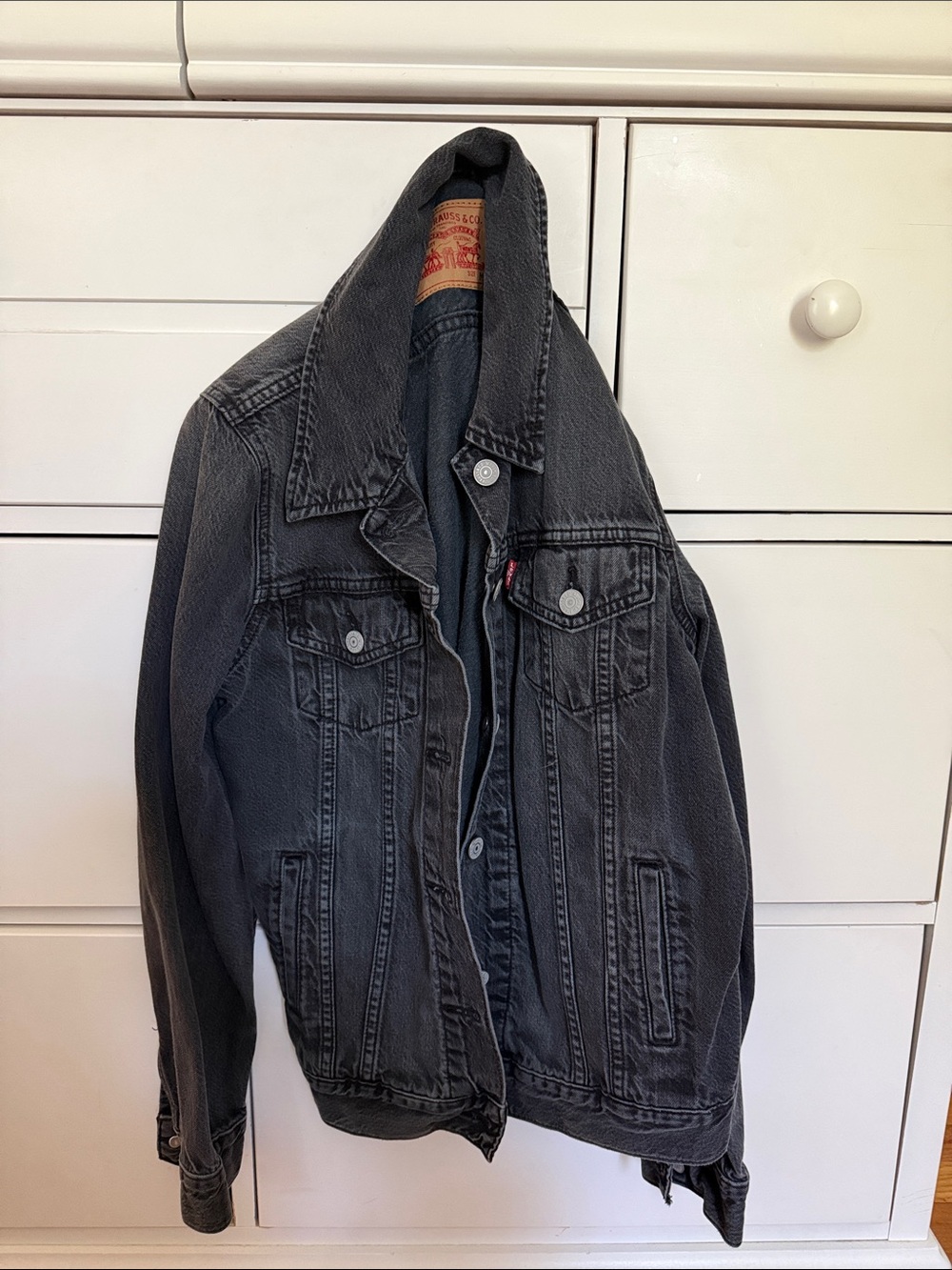Levi’s Black Denim Jacket - Classic Trucker Style